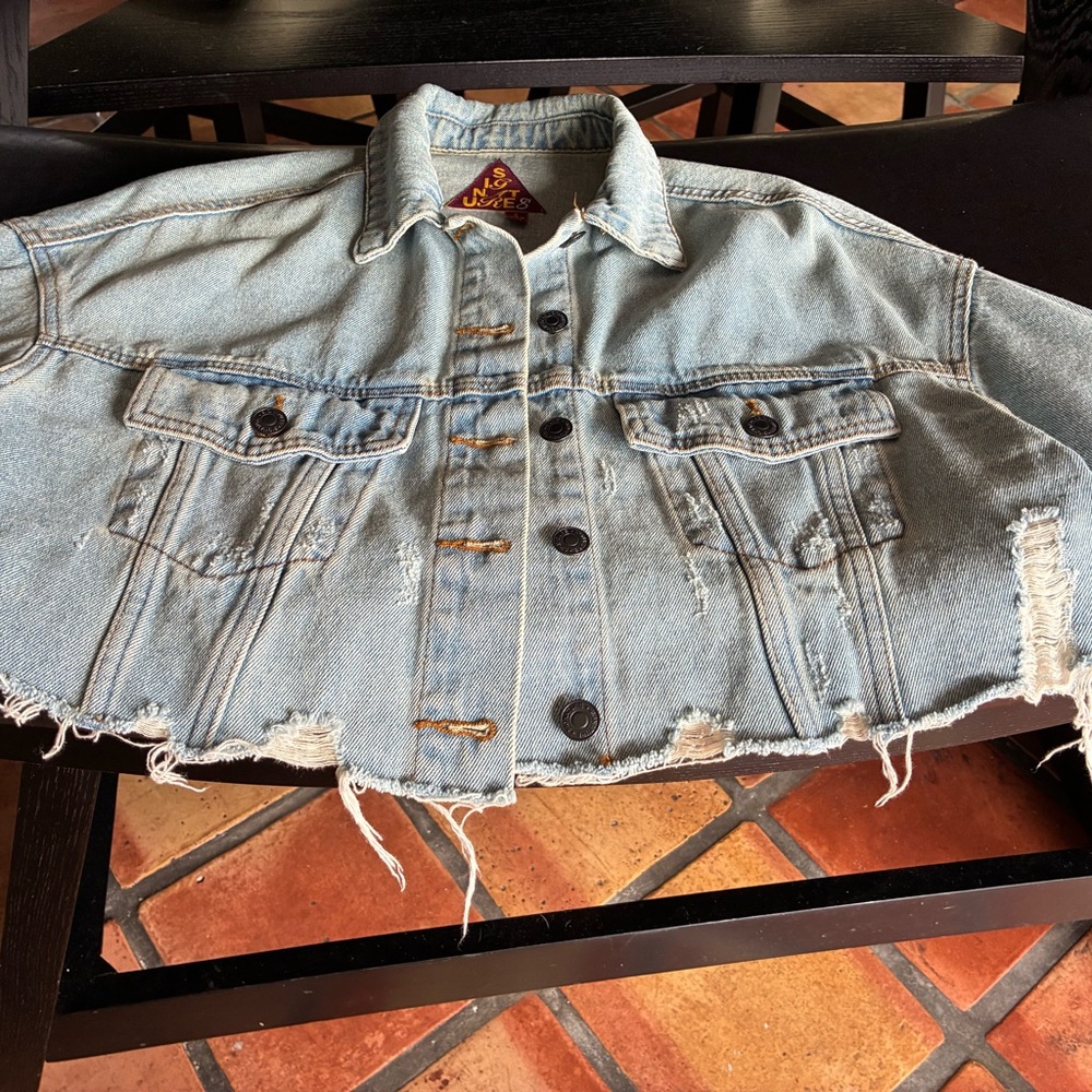 Signature Distressed Denim Crop Jacket